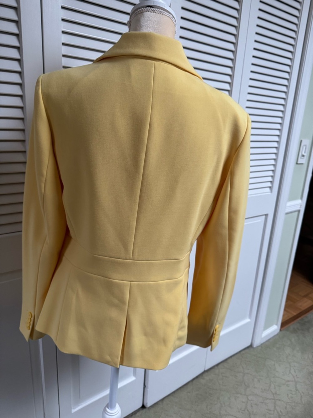 New York & Company Lemon Yellow Tailored Blazer Size 12 New without tags - Picture 3 of 7